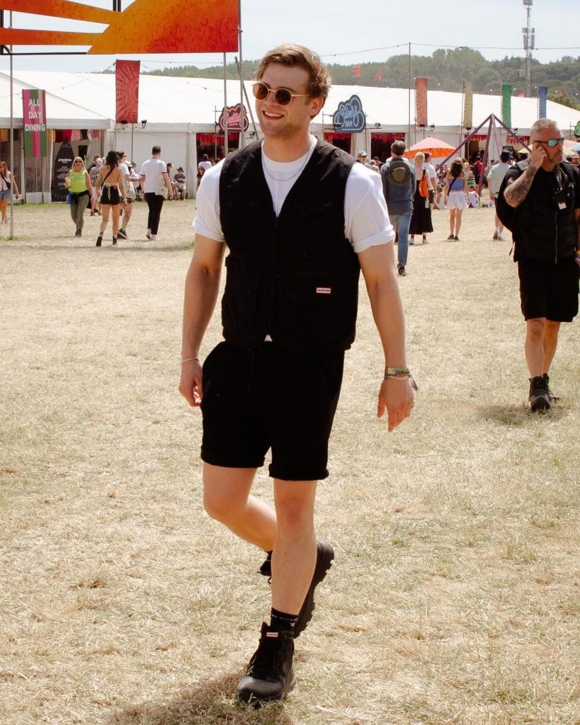 Leo Woodall Height: Discover His True Measurements!