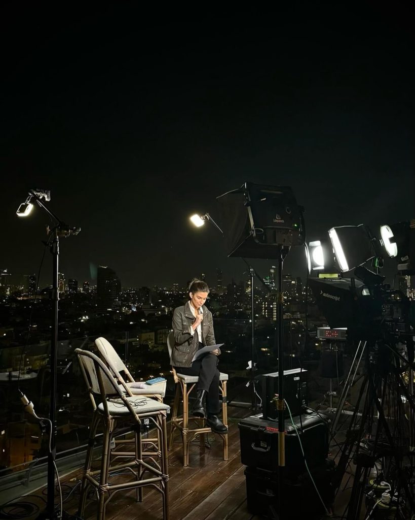 Kaitlan Collins Height: Discover Her Exact Measurement