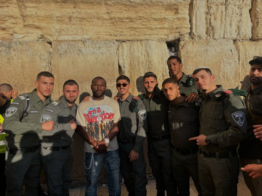 Floyd Mayweather Height: Find Out How Tall He Really Is
