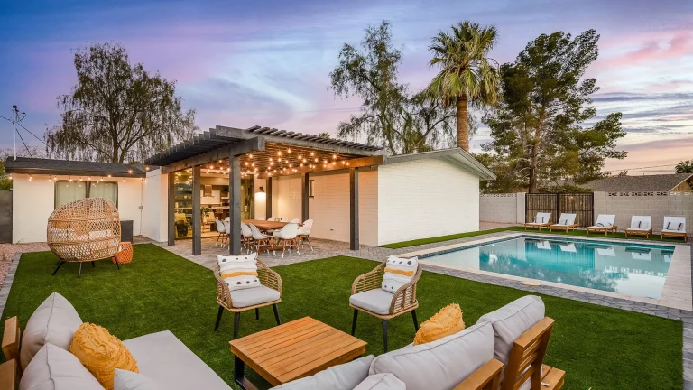 Pros and Cons of Investing in Short Term Rentals